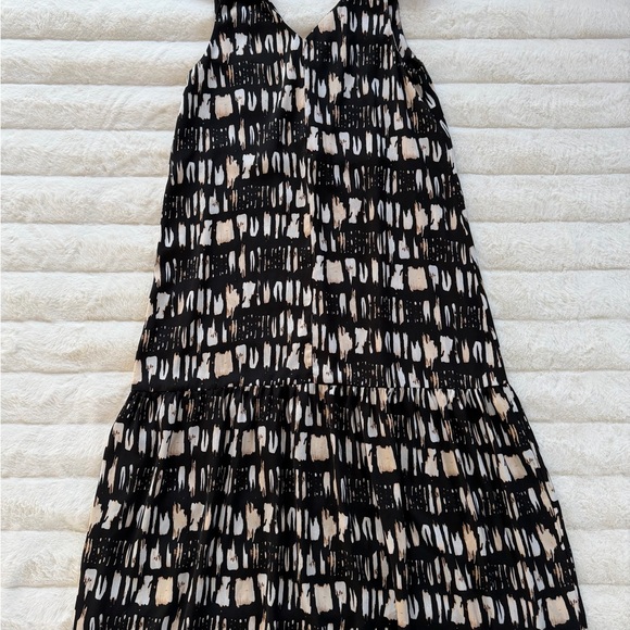 Banana Republic Midi Dress XS Black Beige Print Flowy - Picture 3 of 7